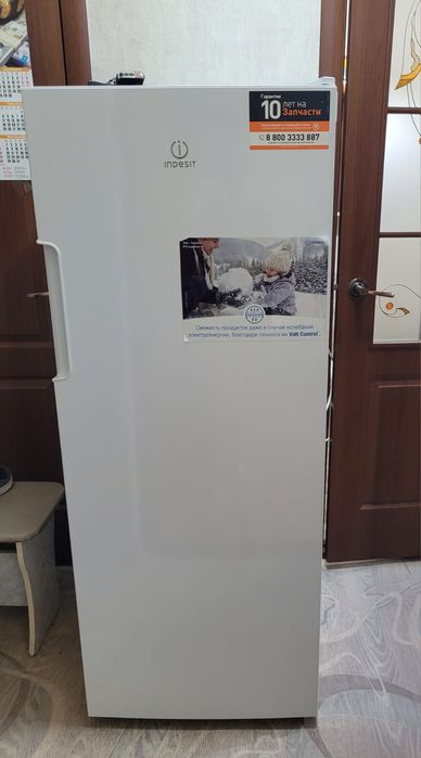 Продам морозильник