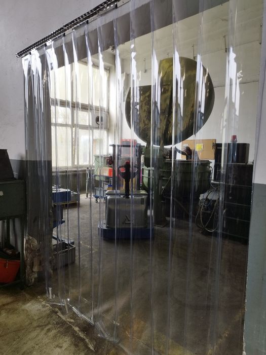 Perdele PVC despartitor de hală