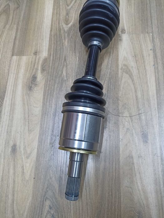 Привод в сборе гранаты на Nissan Mistral, Terrano