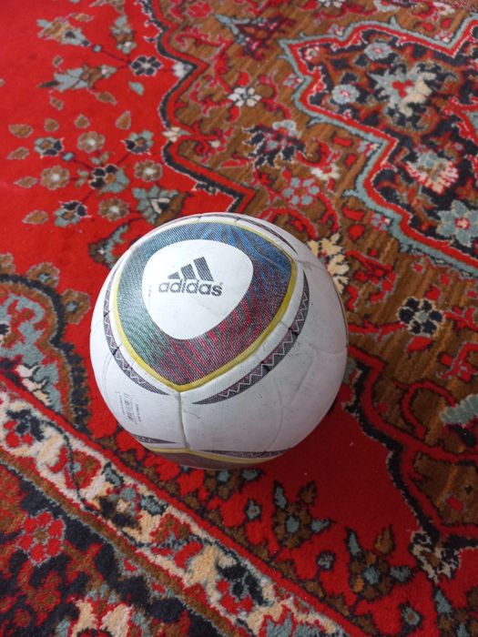 Продам оригинал мячь