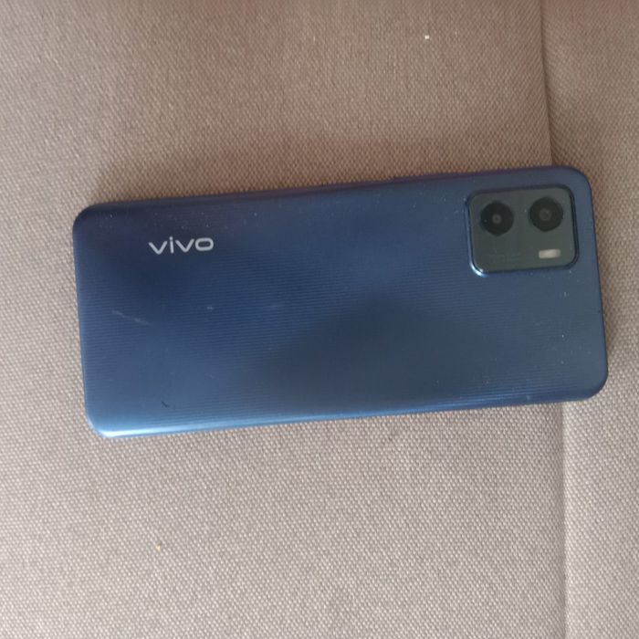 Продаю Vivo Y15 память 32гб