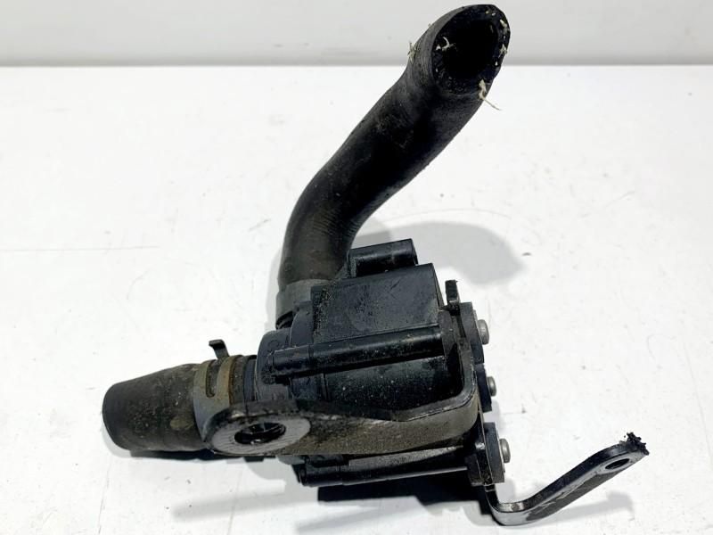 Pompa recirculare apa Audi A4 8W2, B9 04L965559A 2.0 tdi DEUA 150 cp;
