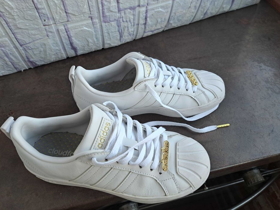 дамски кецове спортни обувки,маратонки Adidas ном.37.5