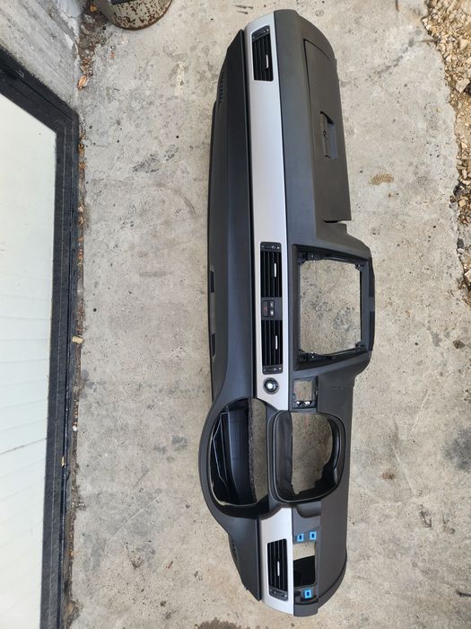 Табло арматурното бмв е90