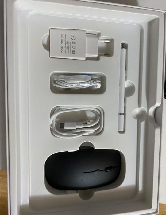 Планшет 17 про мах