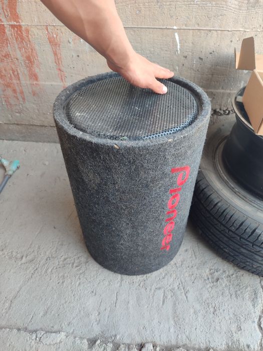 Сабвуфер активный