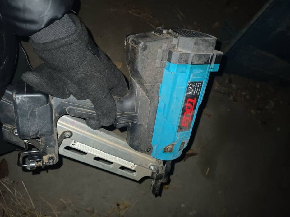 Gazoviy pistolet газовый пистолет монтажный