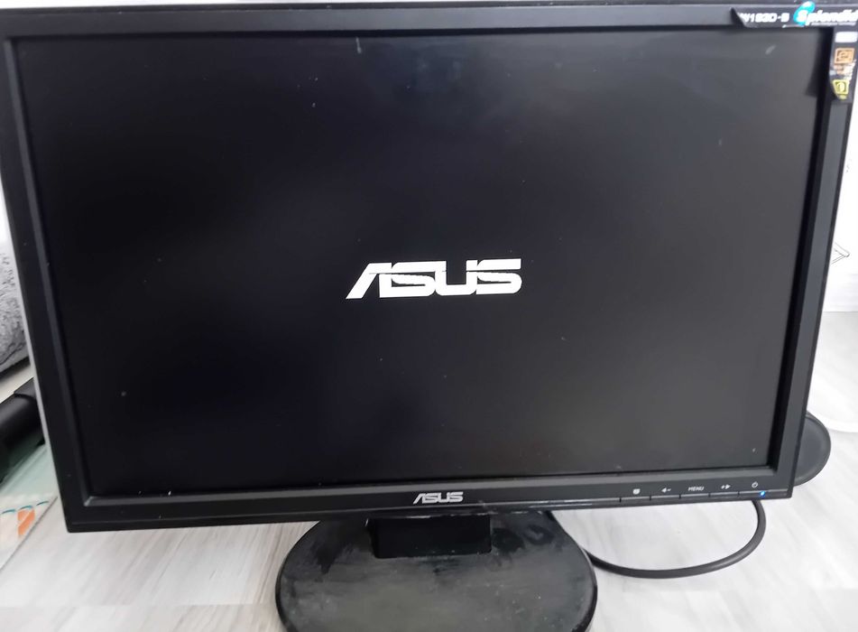 Монитор Asus 19-inch