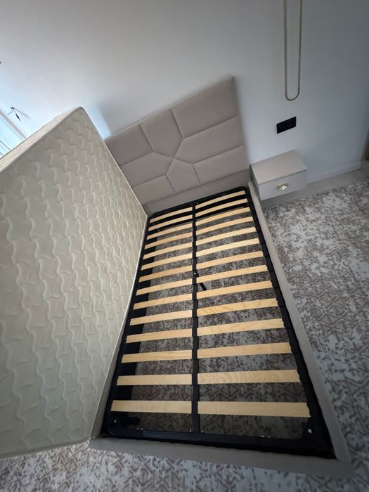 Кровать с матрасом 130*200