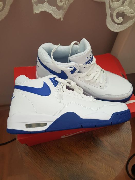 Оригинални нови маратонки  Nike