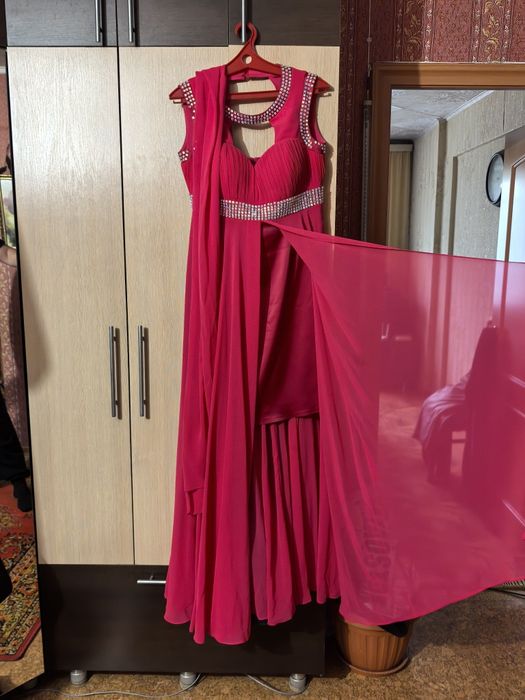 Продам платье вечернее