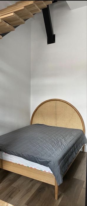 Pat lemn masiv! Ca si nou