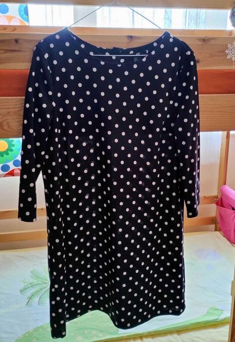 Vând rochii mărimea M