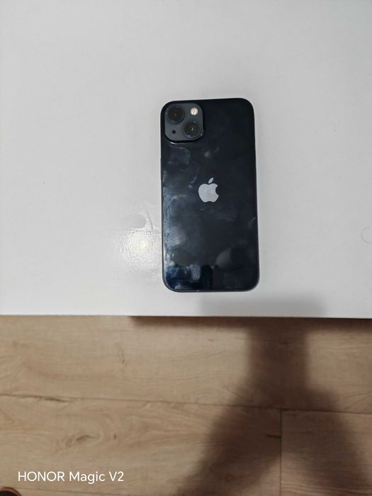 Предлагам iPhone 13