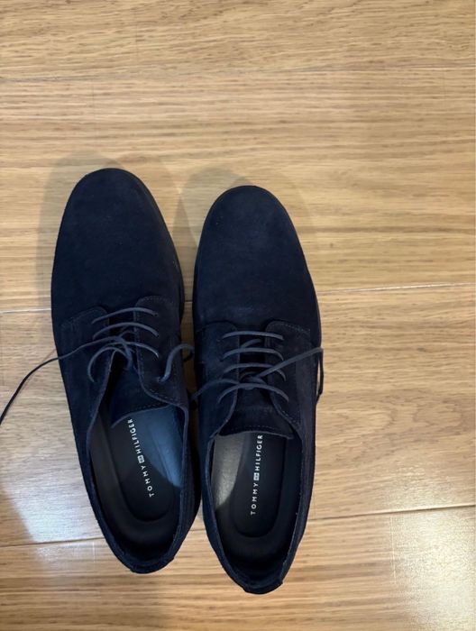 Pantofi Tommy Hilfiger piele intoarsa marimea 42 bleumarin