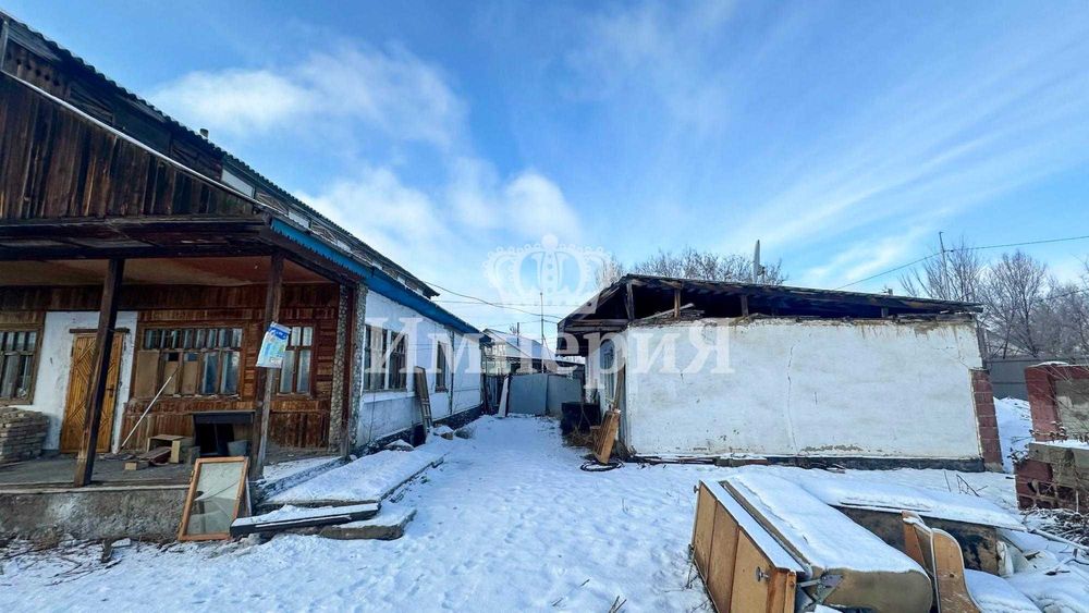 Участок с домом под снос Алибек Империя