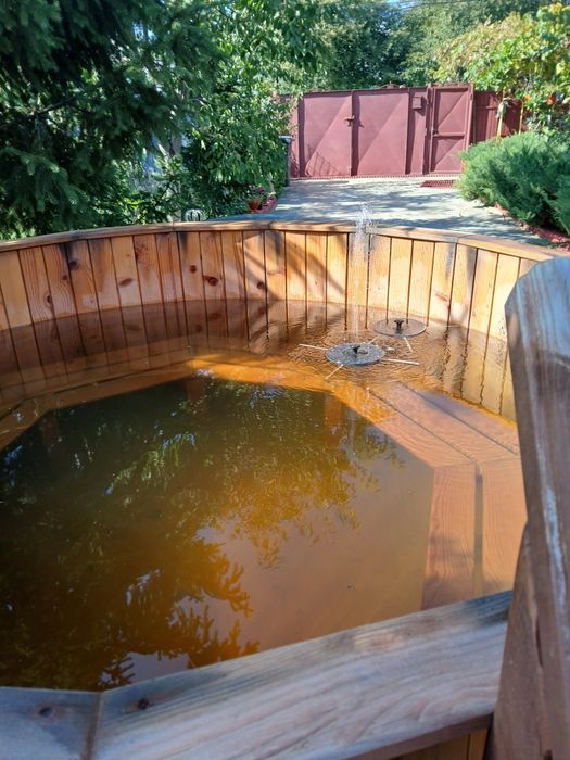 Ciubar,  8 persoane !