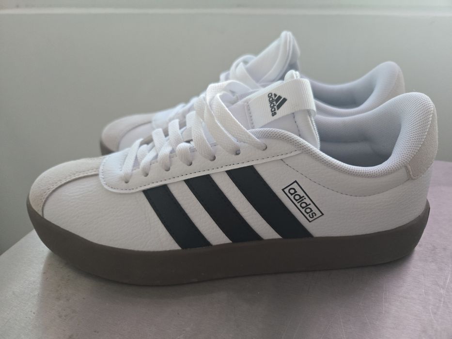 Маратонки Adidas