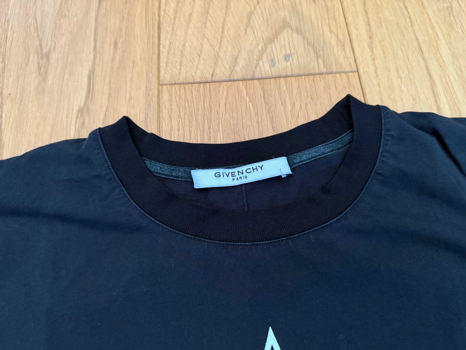 Тениска Givenchy