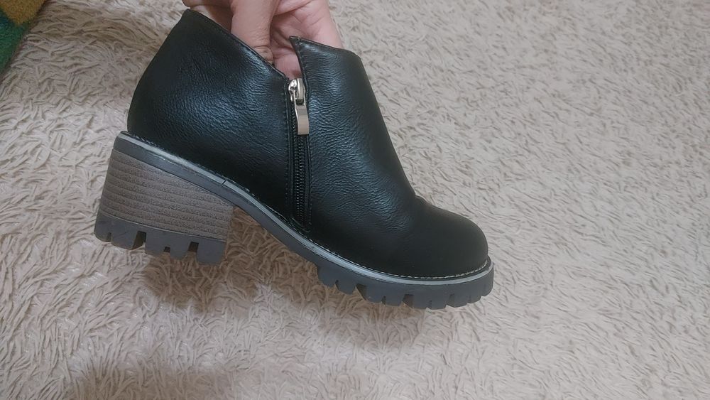 Продаю новую обувь