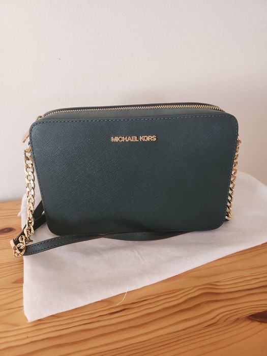 Michael Kors jet set green bag