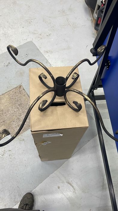 Подставка под ёлку