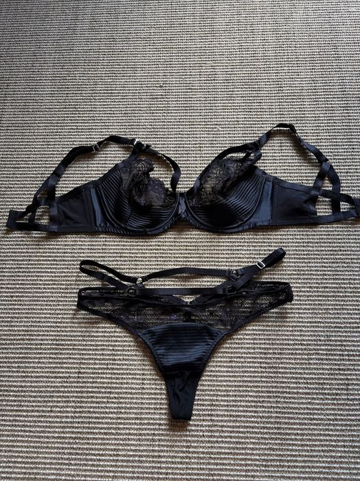 Сутиени на Victoria’s Secrets,SKIMS