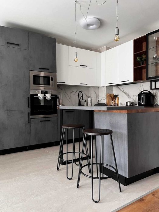 Тристаен апартамент в Остромила