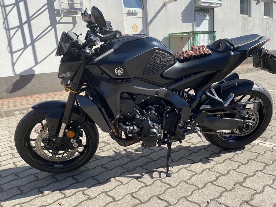 Yamaha MT-09 2025 Leo Vince