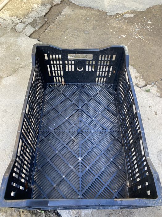 Пластмасовые ящики