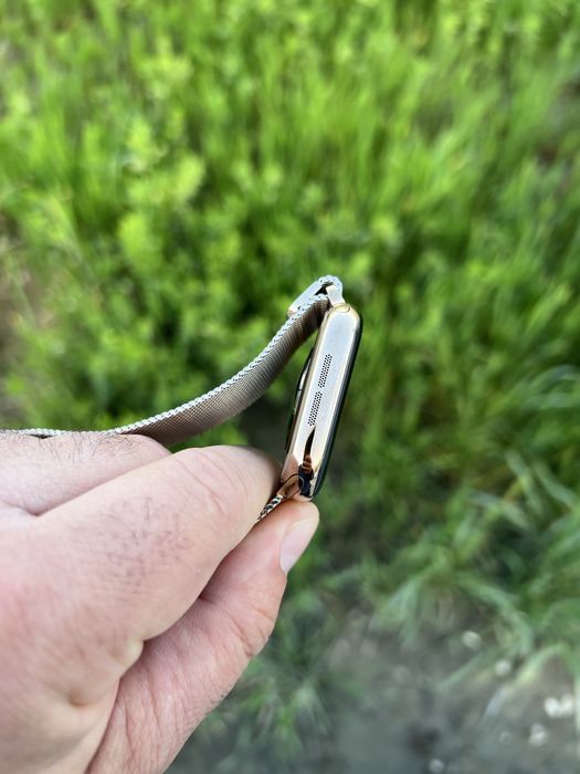 Apple watch 11, 46 mm. Gold Milanese