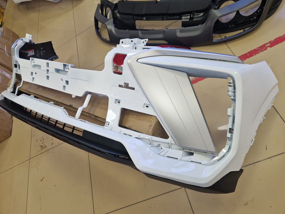 Запчасти бампер GEELY COOLRAY NEW в наличии в цвет