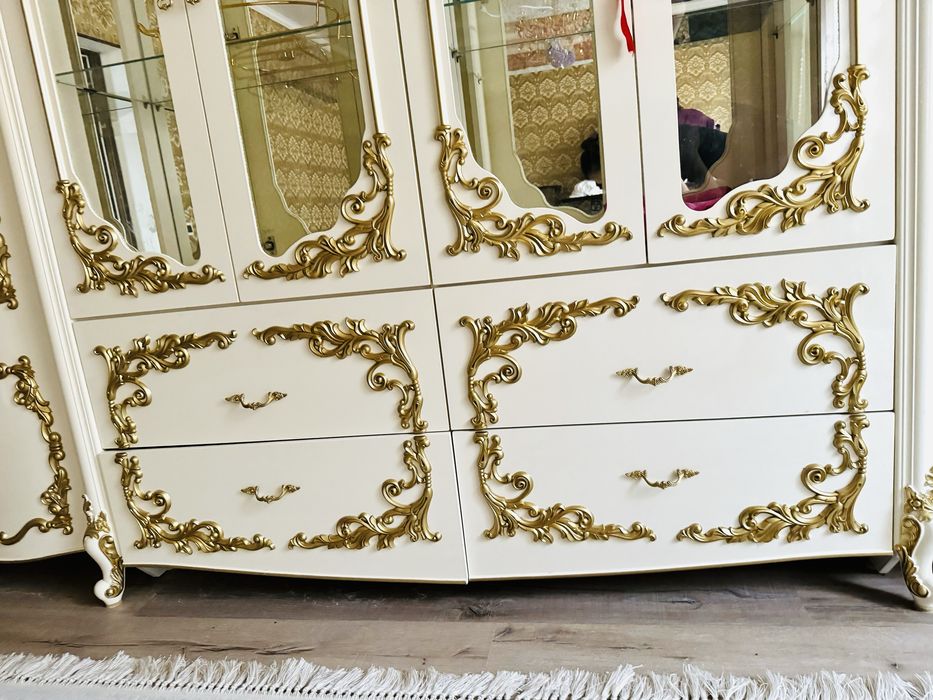 Гостинная сервант