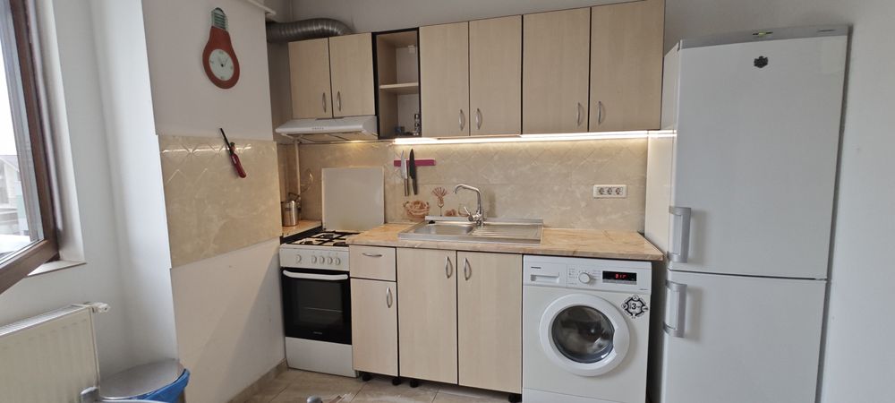 Închiriez apartament 2 camere