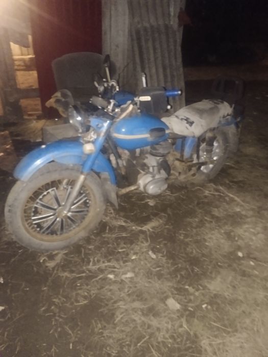 Продается Урал, на ходу.