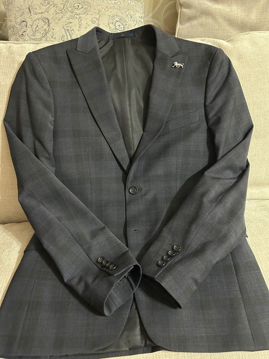 Костюм тройка. Бренд - Glassman