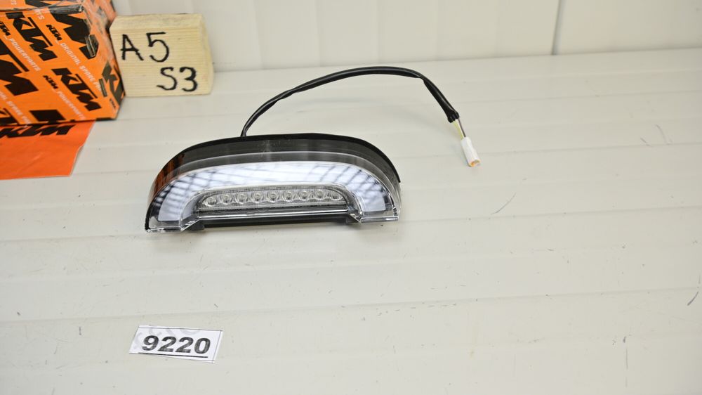 Husqvarna Vitpilen Svartpilen 701 2018 2022 Lumina stop frana spate