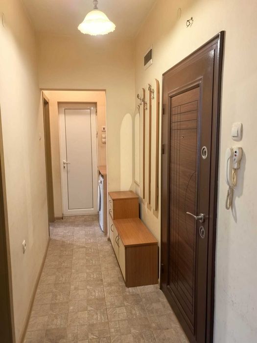 под наем -двустаен  р-н ВиК