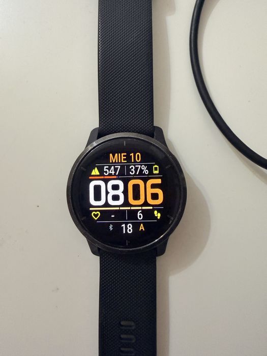 Vând Garmin Venu 2 – 45 mm – stare excelentă