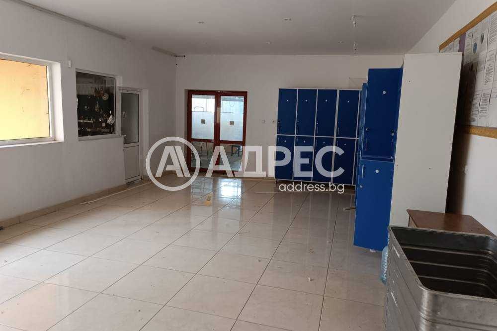 Продава се Склад в Разград, Център - 4488 кв.м за 51 €/кв.м - Снимка #9