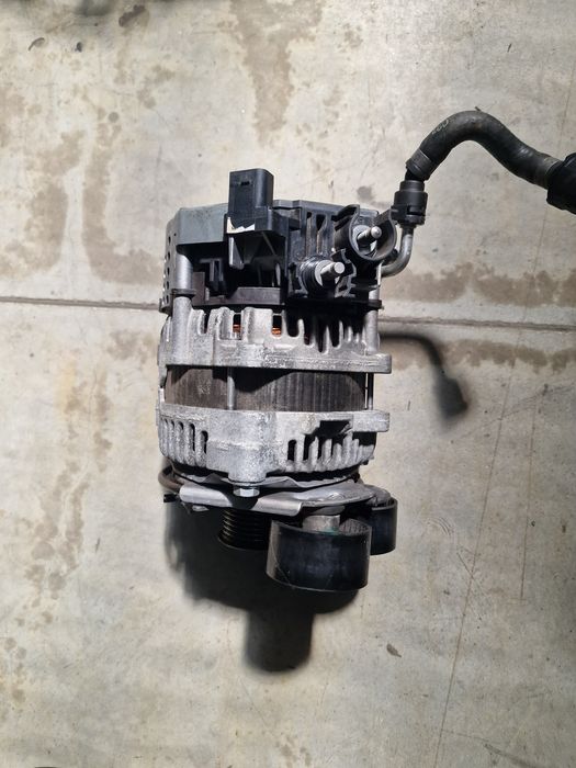 Alternator 48V mild hybrid b47 bmw g20 g21 g22 g26 g30 g31 g01 g02 g11 g12 /8490538 520d lci