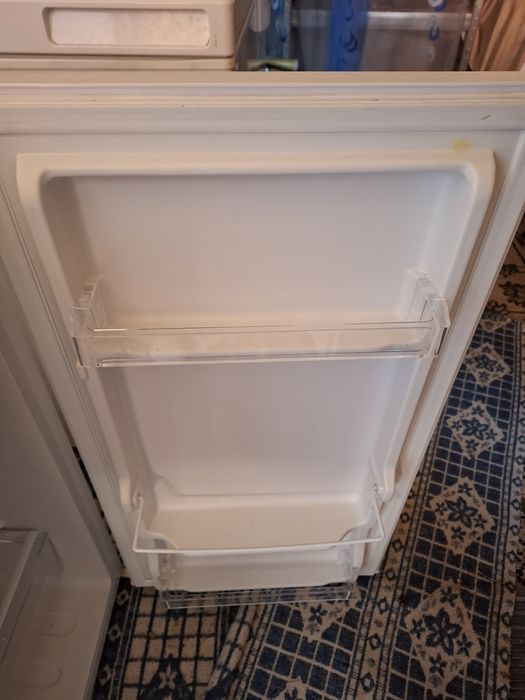 Frigider Vortex 83l L85cm