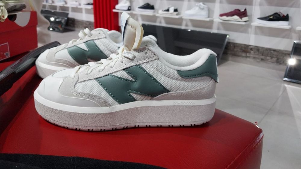 Кроссовки new balance