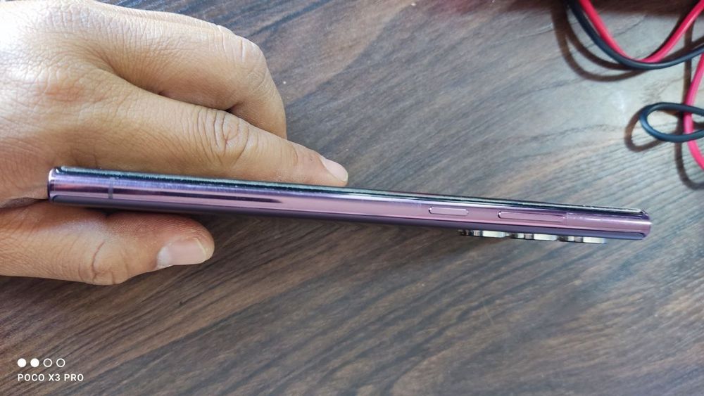 Samsung s22 ultra 12/256 xolati yangi 1 oy ishlatilgan