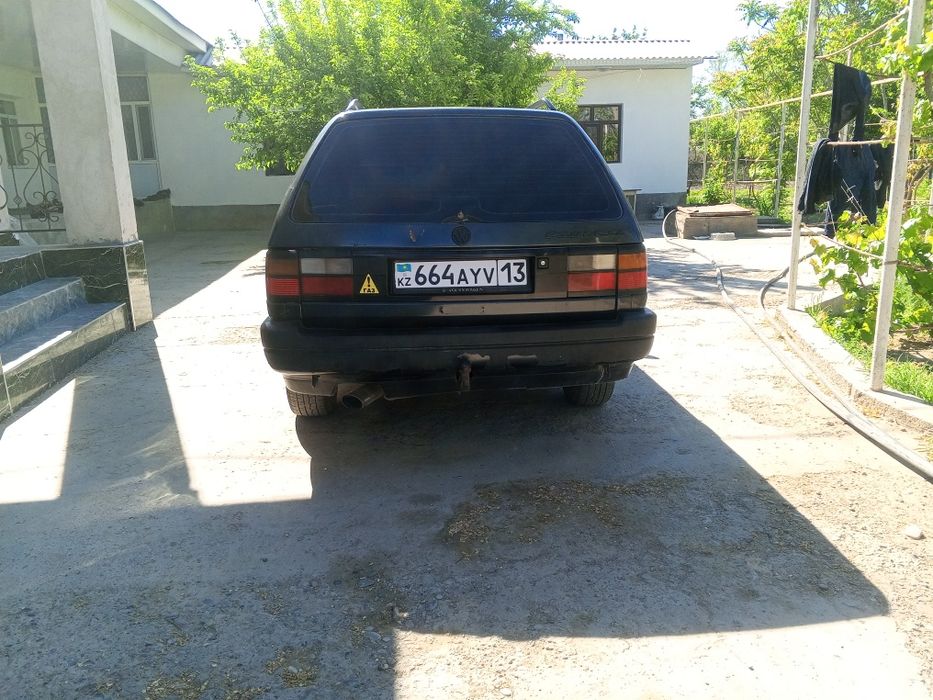 Пассат б3 универсал..