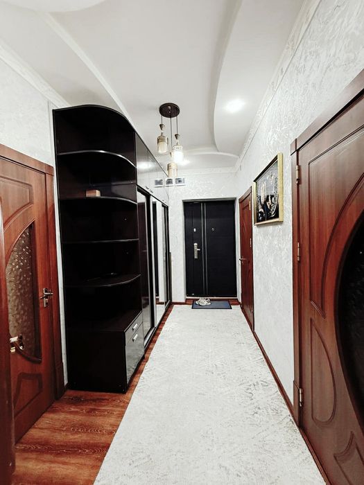 Сагбон  ЖК- Bauraum 2- хоналик  квартира  срочно  сотилади  Корасарой