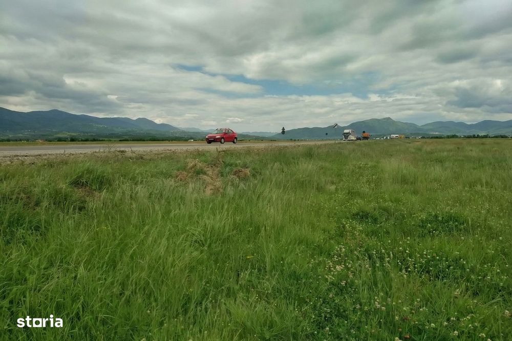 4.8 Ha între Râșnov și Bran – 199m Front la DN73 - intravilan