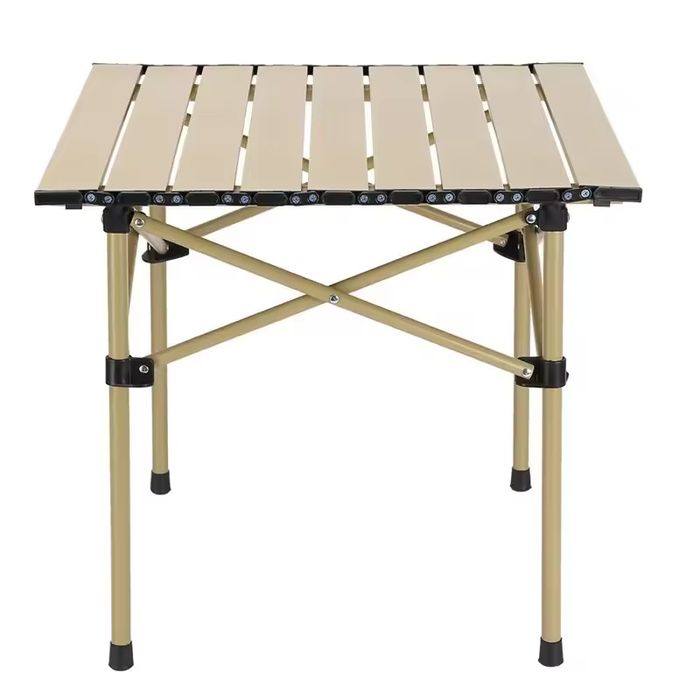 Качествена сгъваема маса в ново състояние