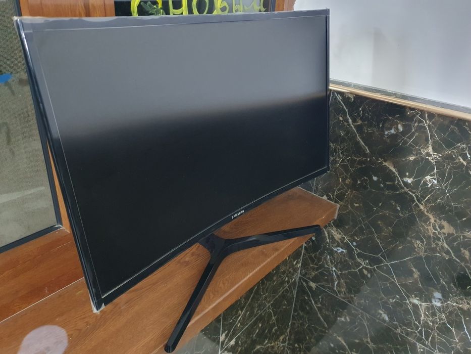 Самсунг монитор оригинал  курвед 27 диагональ