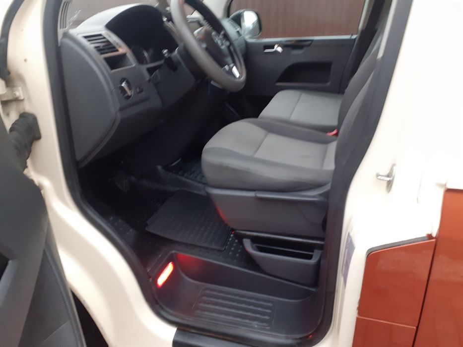 Vând Volkswagen Transporter